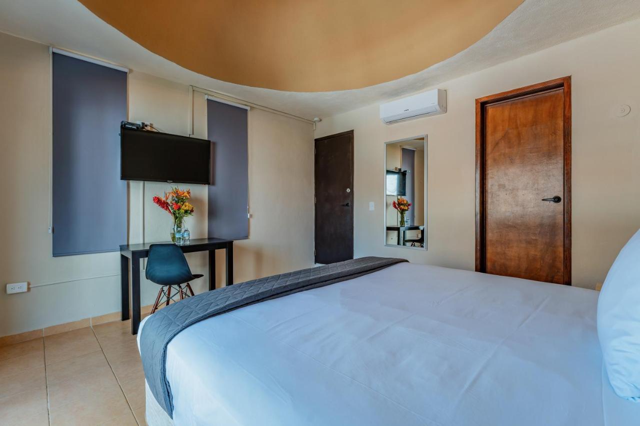 Hotel Brisas 5A Av, Playa Del Carmen Eksteriør bilde